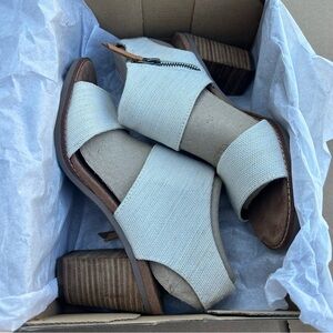 TOMS Majorca Cutout Natural Yarn Dye Heeled Sandal Size 7